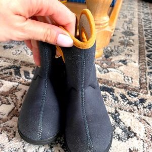 Bogs Kids Navy Blue Boots with Mustard Trim